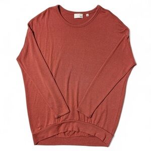 Aritzia Wilfred Free Salmon Orange High-Low Long Sleeve Sweater Women Size Small